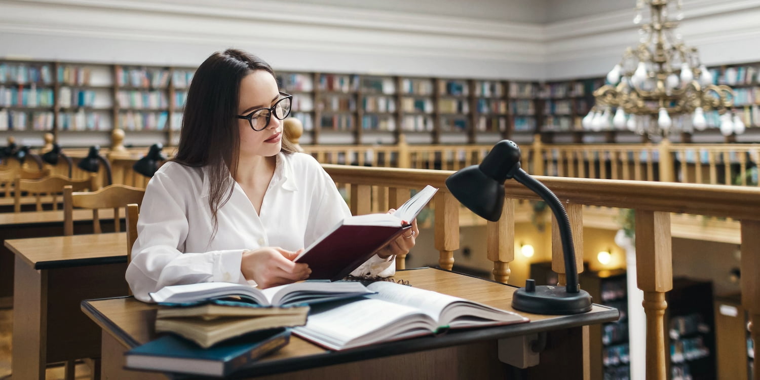 The 8 Best Pre-Law Majors: Which Should You Choose?